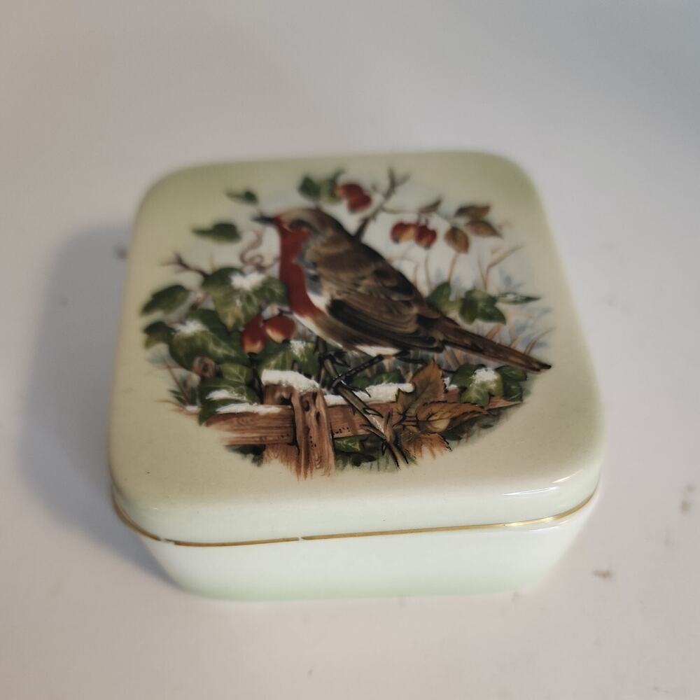 Royal Worcester Spode Palissy Trinket Box Christmas Robin 2.5" Square Gold Rim